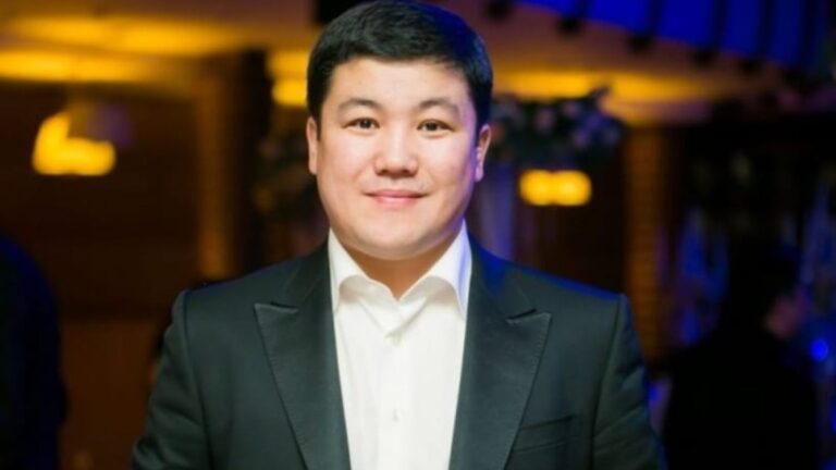 Танымал әзілкеш Тұрсынбек Қабатов қамауға алынды