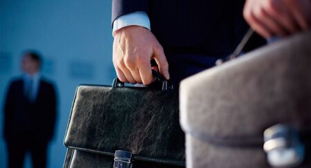 Сотқа дейінгі тергеу: Тараз әкімідігі қызметкерлері агенттік назарына ілікті