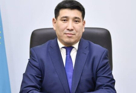 Орал әкімі қызметінен кетті