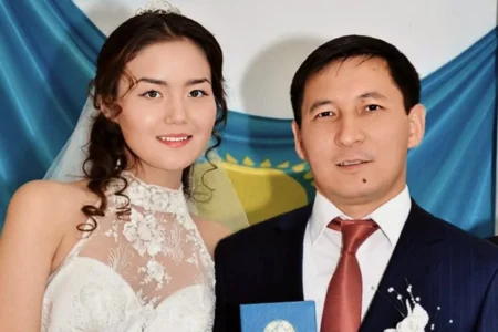 Дипломаттың даулы ісі: Сәкен Мамаш сотта тағы да жеңілді Қазақстандық дипломат Сәкен Мамаш