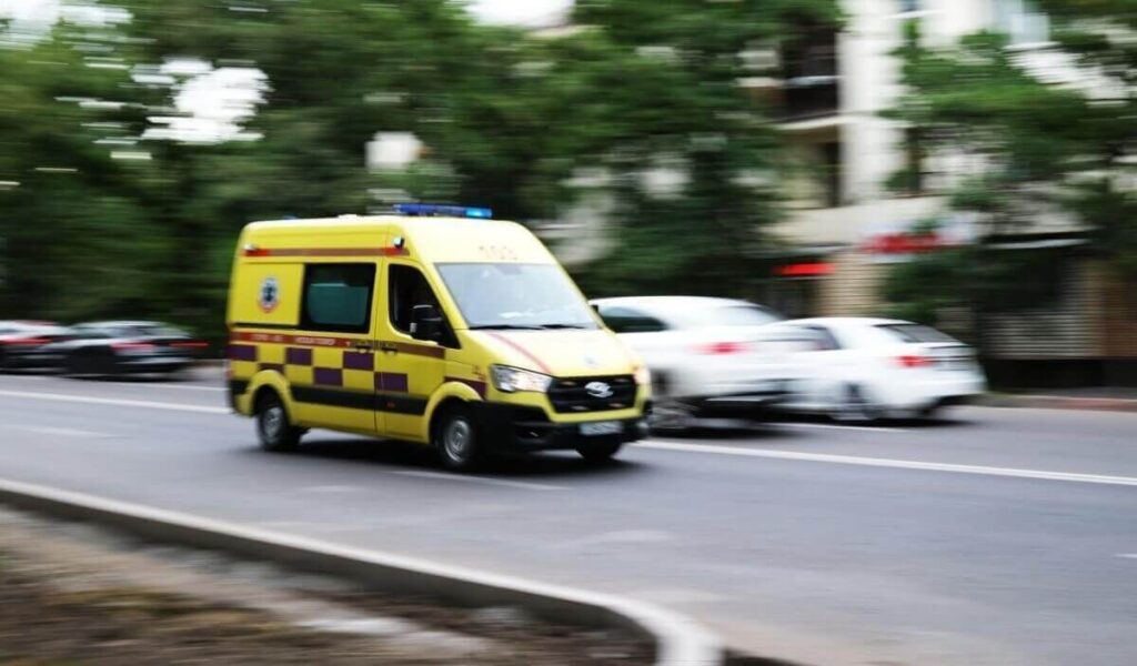 Семейде қоқыстан денесін күйік шалған сәби табылды