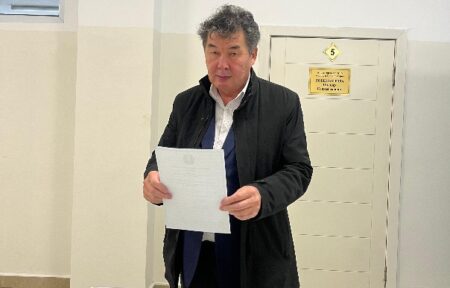 Алматыда Қазақстан жазушылар одағының өкілдері референдумда дауыс берді