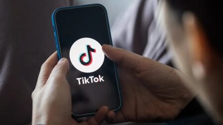 Депутат Қазақстанда TikTok-ты шектеуді ұсынды