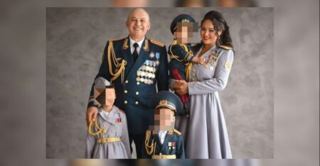 Желіде министр Жақсылықовтың отбасылық суреті қызу талқыға түсті