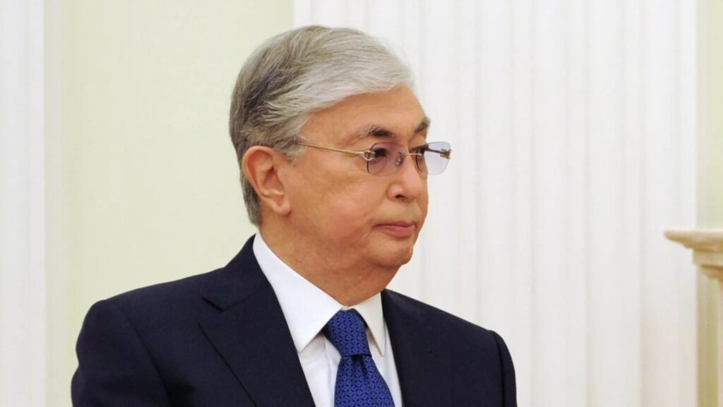 Тоқаев Қарулы күштерде ауыс-түйіс жүргізді