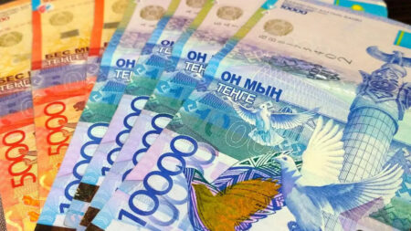 Су тасқынына бөлінген қаржыға қол салғандар ұсталды қаражат теңге