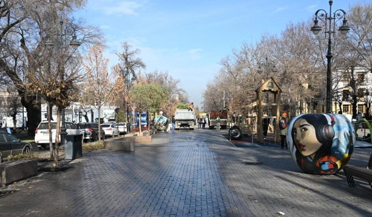 Алматының танымал орны жаңартылды: Панфилов көшесінде қандай өзгерістер болды?