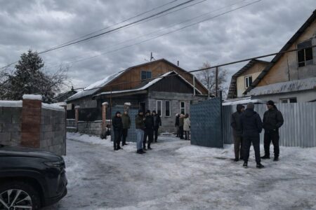 Қаралы үйге келген әкім және кейінге шегерілген көмек марқұм Шерзат Болаттың