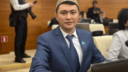 “Бетімен кетіп барады“. Депутат Дәулет Мұқаев дабыл қақты