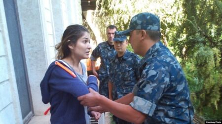 Ислам Каримовтің қызы әйелдер колониясынан қоныс-колониясына ауысты