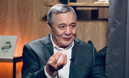 Қосановтың ең үлкен қателігі жеңілгенін мойындауға асықты – Дос Көшім