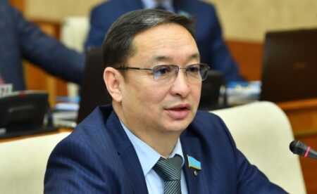 «Полицияға жоспар керек пе, әлде бюджетке ақша керек пе?» Депутат айыппұл қаптағанын айтты