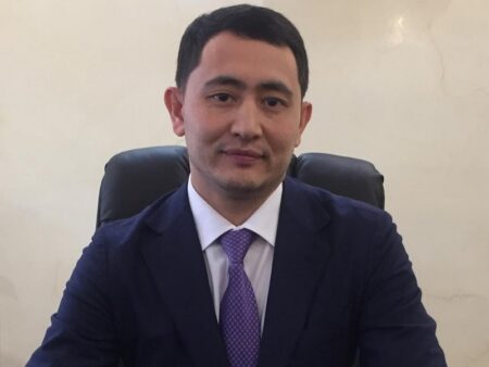 Ақтау әкімінің бұрынғы орынбасарына іздеу жарияланды