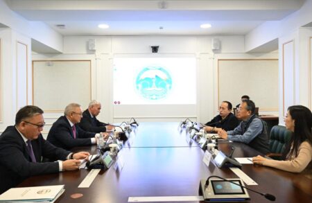 Жетісу облысының әкімі инвесторлармен пияз өңдеу зауытын салу мәселесін талқылады