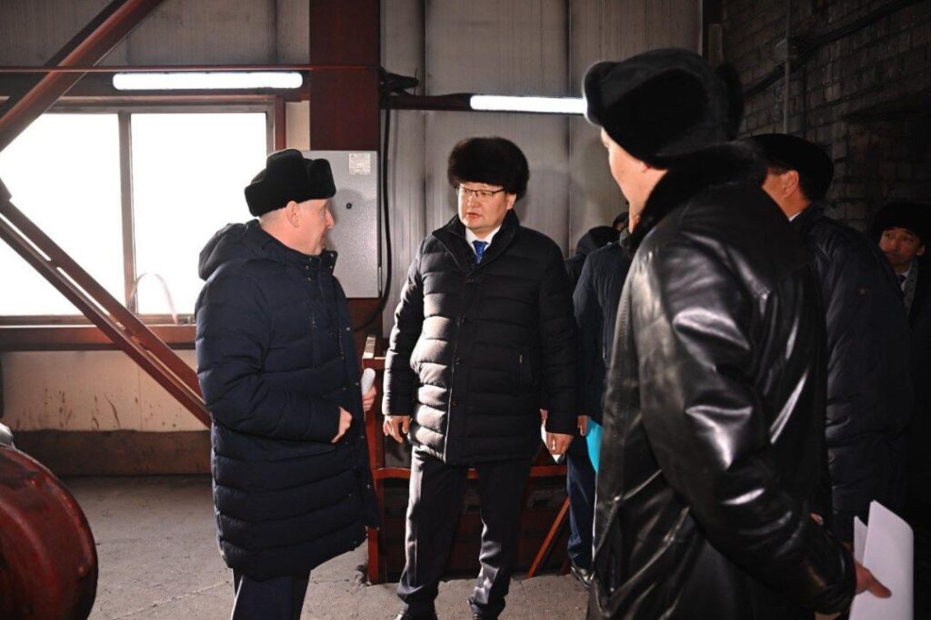 Абай облысының әкімі Семейдегі жылу нысандарына барды