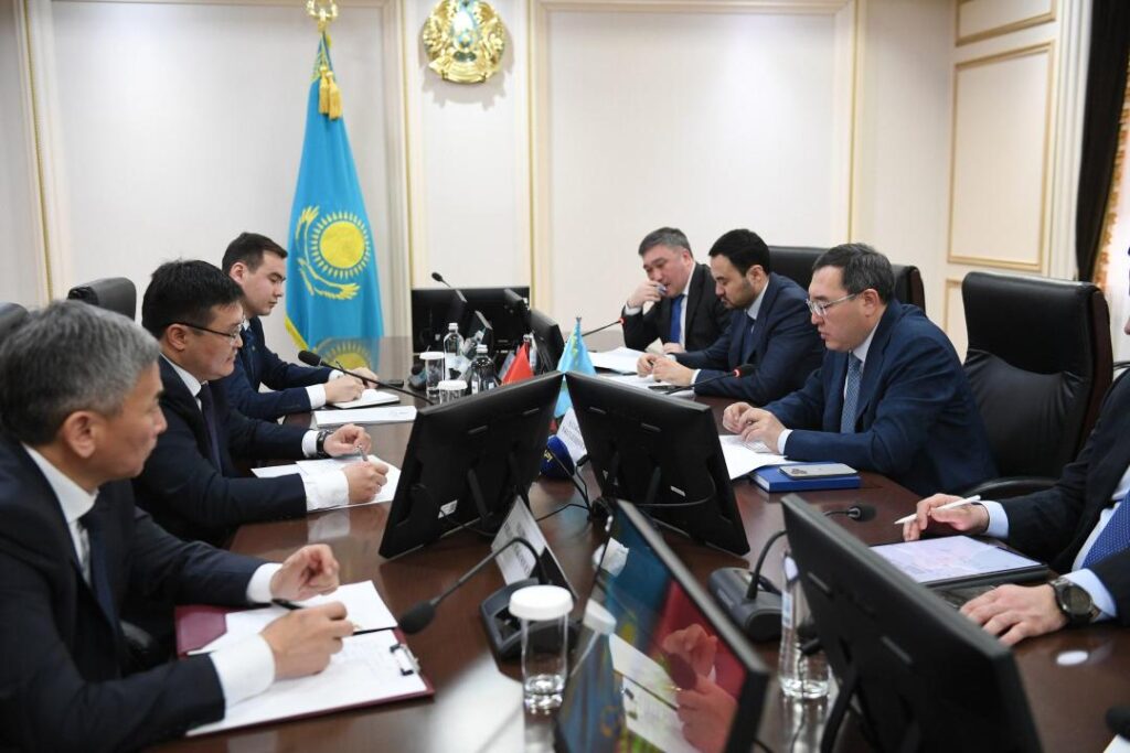 Қонаевта Алматы облысының әкімі мен Қырғыз Республикасының Бас консулы кездесті