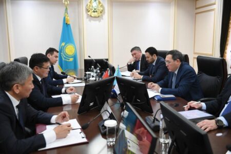 Қонаевта Алматы облысының әкімі мен Қырғыз Республикасының Бас консулы кездесті