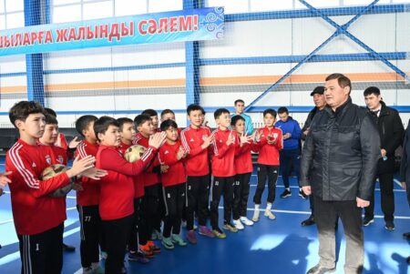 Бесарық ауылында Қызылорда облысының әкімінің қатысуымен спорт кешені ашылды