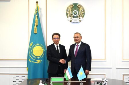Жетісу облысының әкімі Өзбекстанның Төтенше және Өкілетті Елшісімен кездесті