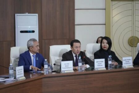 Астанада Қазақстан халқы ассамблеясының 30 жылдығына орай дөңгелек үстел өтті