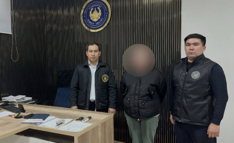 Алаяқ қайтыс болған баланың еміне ақша жинаған