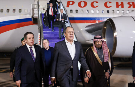 АҚШ пен Ресей Сауд Арабиясында келіссөздерді бастады