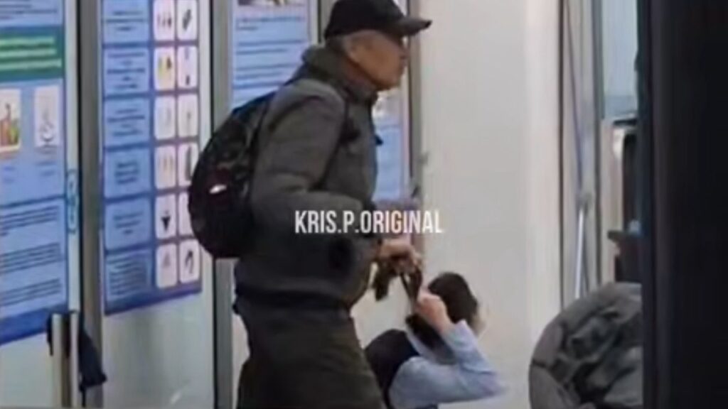 Алматыда ер адам әуежай қызметкерін кепілге алған