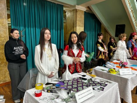 Ұлттық киім күні: ШҚО-да салт-дәстүрді дәріптеуге арналған шаралар өтті
