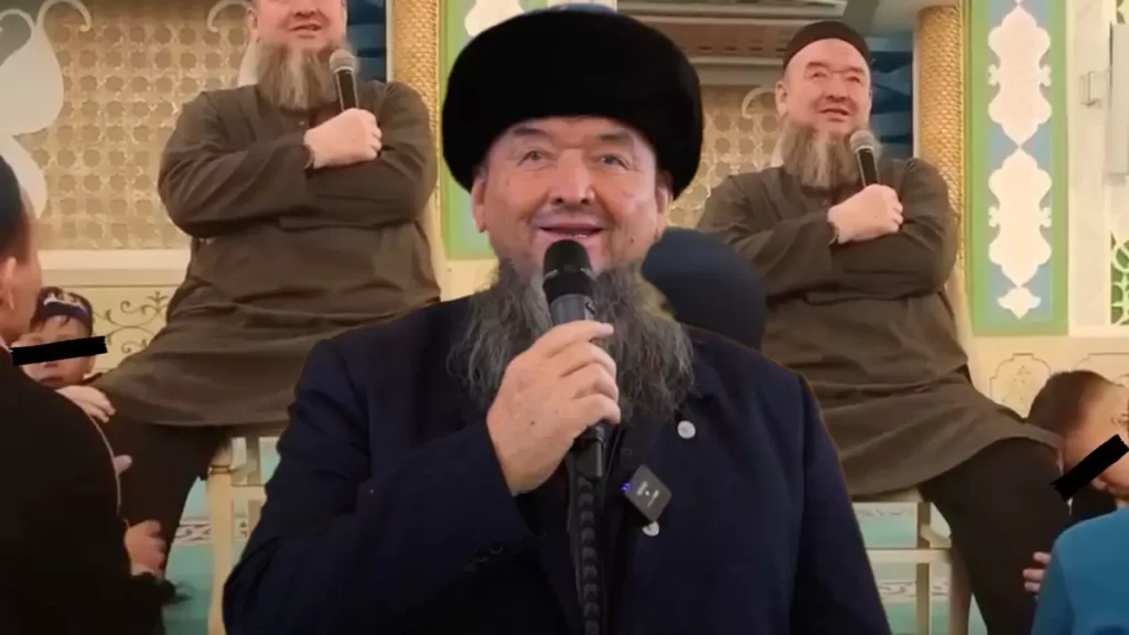 ҚМДБ балаларға тізесін уқалатқан имамға ескерту жасады