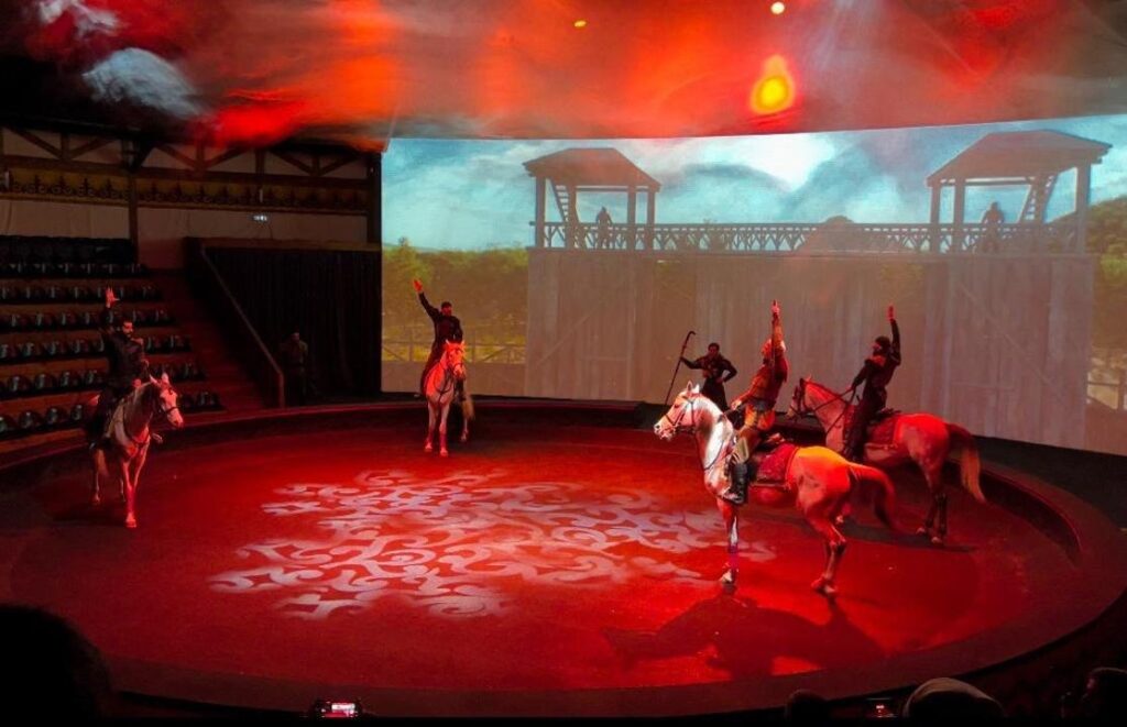 Маңғыстаулық делегация Түркияда танымал кинорежиссер Мехмет Боздақпен кездесті