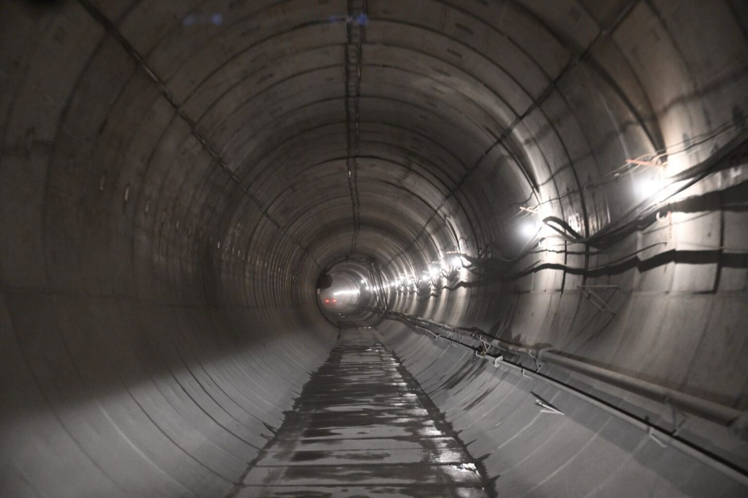 Ерболат Досаев «Қалқаман» метро бекетінің құрылыс барысымен танысты