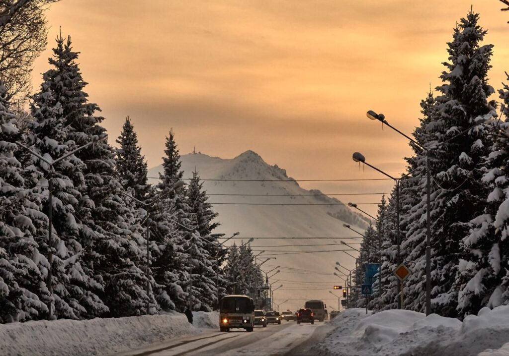 ШҚО-ның 9 ауданы жаңа жұмыс режиміне бейімделіп жатыр