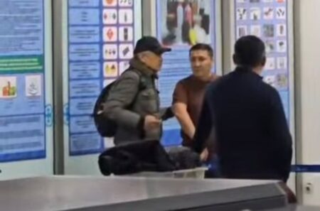 Алматы әуежайында батылдық көрсеткен адам танымал әнші туысы болып шықты әуежай