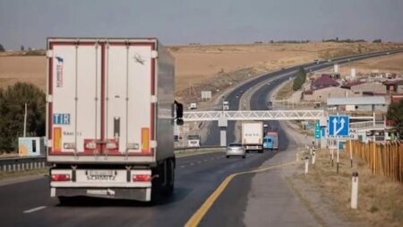 Түркістан: Сайрамда жүк көліктерінің салмағын өлшейтін таразылар орнатылады