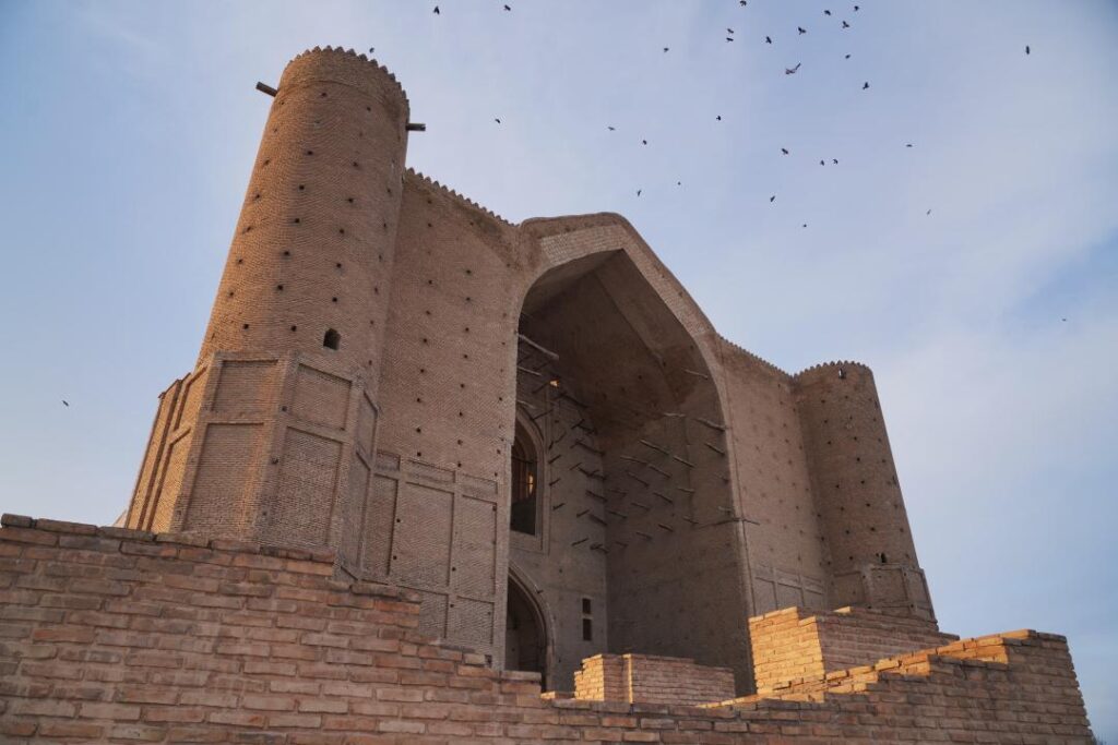 «Түркістан туралы Заң шаһарды дамуға жетелейді» – Нұралхан Көшеров Қожа Ахмет Яссауи кесенесі