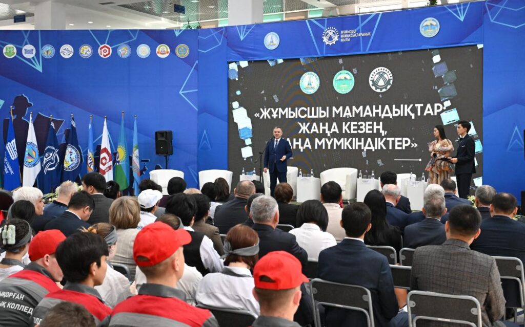 Жұмысшы мамандықтар жылы: Жетісуда колледждер мен кәсіпорындар арасында меморандум жасалды Жұмысшы мамандықтар жылы