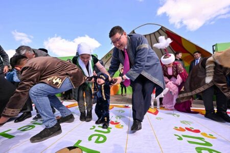 Абай облысының әкімі Берік Уәли өңір жұртшылығын Наурыз мейрамымен құттықтады