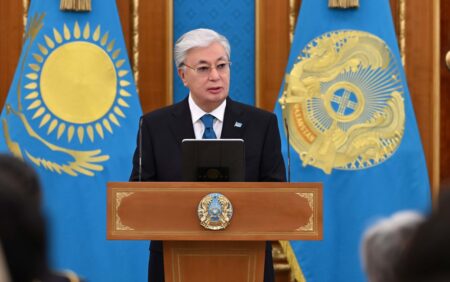 Президент қыз-келіншектерді Халықаралық әйелдер күнімен құттықтады