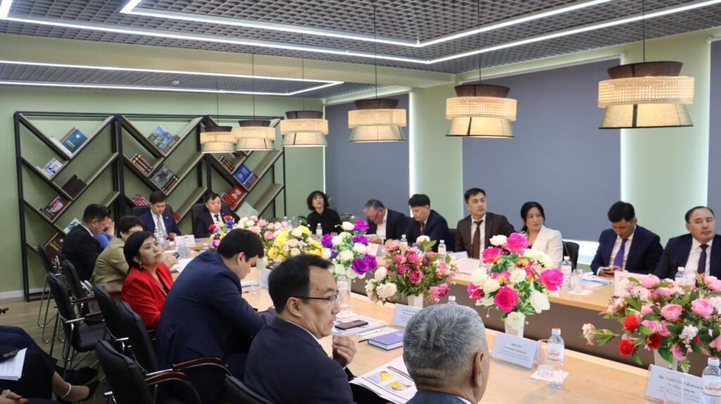 Қонаев қаласында мемлекеттік тіл саясаты мәселелері бойынша республикалық семинар өтті