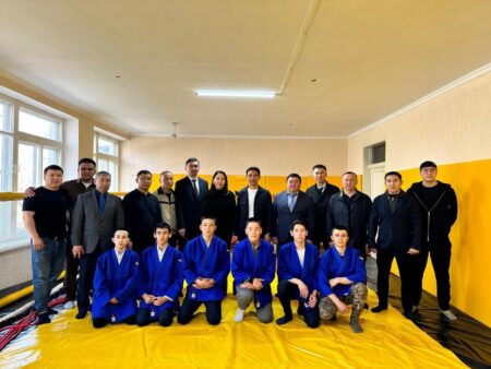 Абай облысындағы Новобаженова ауылында жаңа спорт залы ашылды