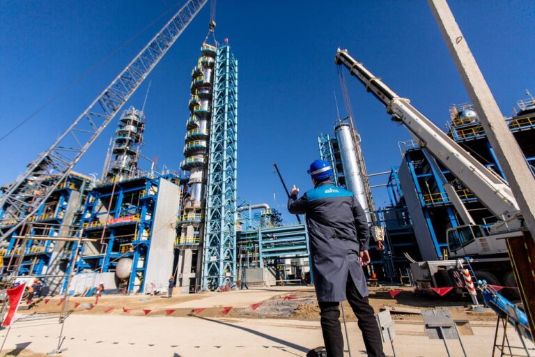 Мұнай өңдеу алаңы