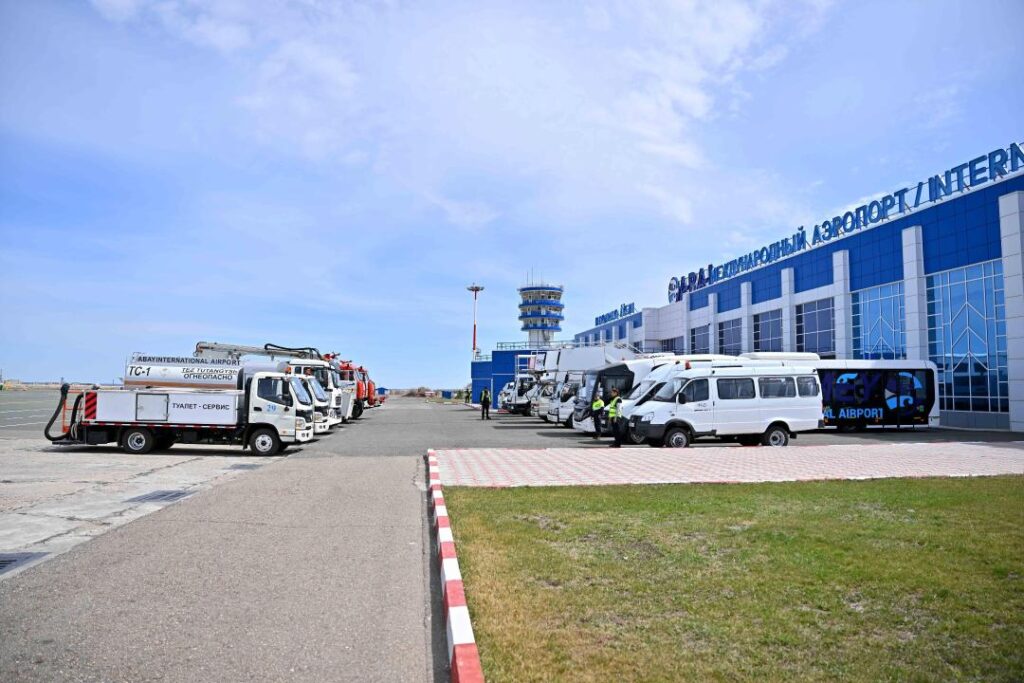 Абай облысының әкімі Семейдегі әуежайдың жұмысымен танысты