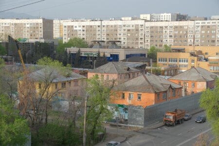 Алматыдағы ескі үйлердің 40%-ы Түрксіб ауданында: Ерболат Досаев реновациялау бағдарламасы жайлы айтып берді