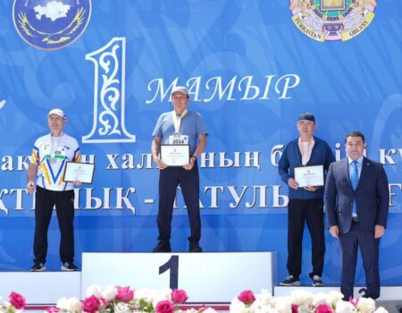 Түркістанда «Бірлік жарысына» этнос өкілдерімен бірге 2 мыңнан астам әуесқой спортшы қатысып, бақтарын сынады