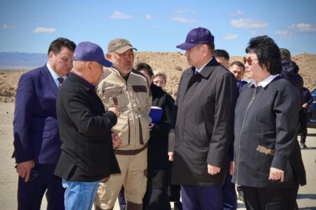 ШҚО әкімі Зайсандағы жаңа әуежай құрылысын тексерді