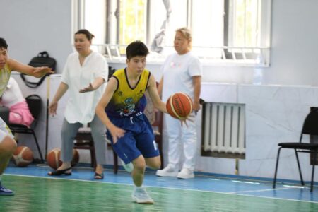 Түркістанда Саттар Ерубаевты еске алуға арналған халықаралық баскетбол турнирі өтті