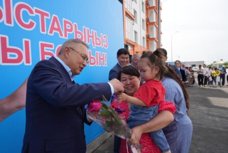 Талдықорғанда 60 отбасы баспаналы болды: пәтерлер әлеуметтік осал топтарға берілді