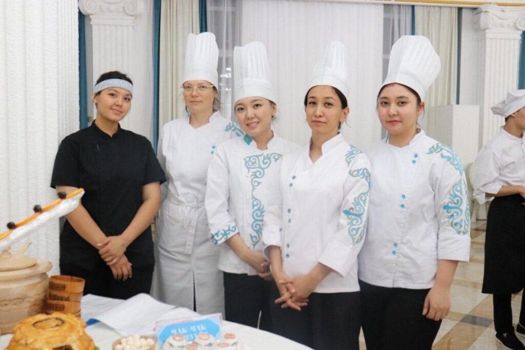 Алматыда ұлттық тағамдарды жаңғыртуға арналған I Республикалық «Ұлттық дәм фестивалі» өтті