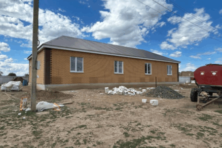 «Қаладан ауылға»: БҚО-да ауылдық округтерде жаңа тұрғын үйлердің құрылысы басталды