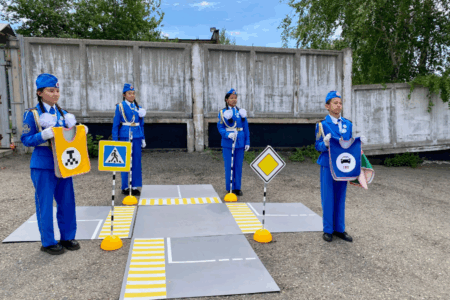 Жауапкершілік, абырой және қауіпсіздік: ШҚО-да Ашық есік күнінде 150-ден астам оқушы полиция әлемімен танысты